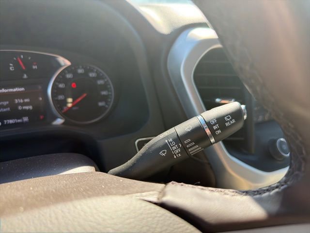 Used 2023 GMC Acadia SLT AWD/4WD image 46