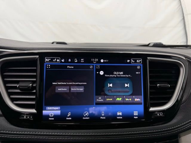 Used 2024 Chrysler Pacifica Touring-L image 36