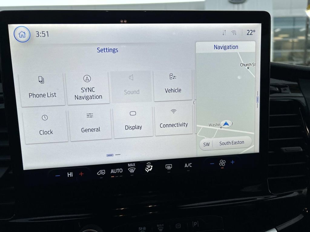 Used 2023 Ford Transit 350 XLT image 30