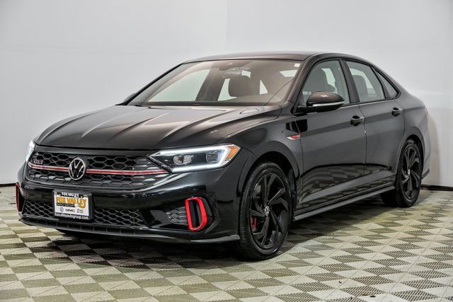 Certified 2024 Volkswagen Jetta GLI Autobahn w/ GLI Black Package image 4