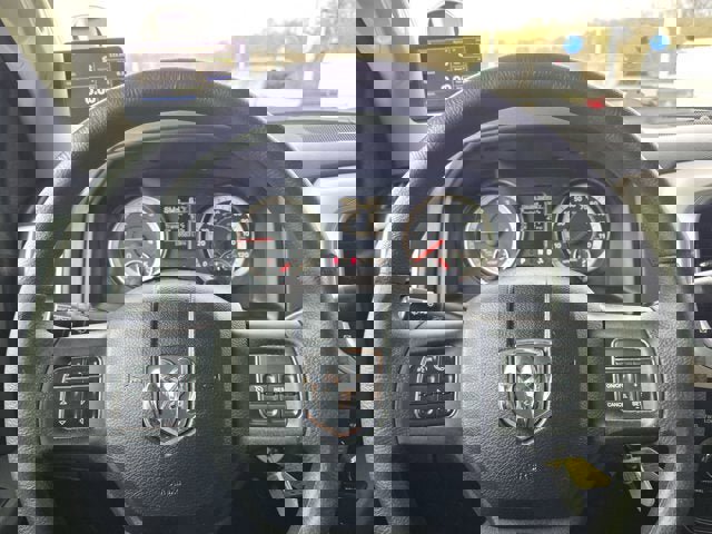 Used 2017 RAM 2500 SLT AWD/4WD image 27