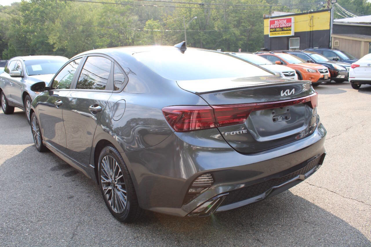 Used 2022 Kia Forte GT-Line w/ GT-Line Premium Package image 10