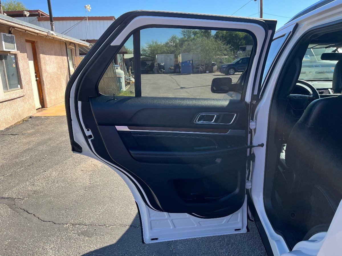 Used 2019 Ford Explorer Limited w/ Class III Trailer Tow Package FWD image 31