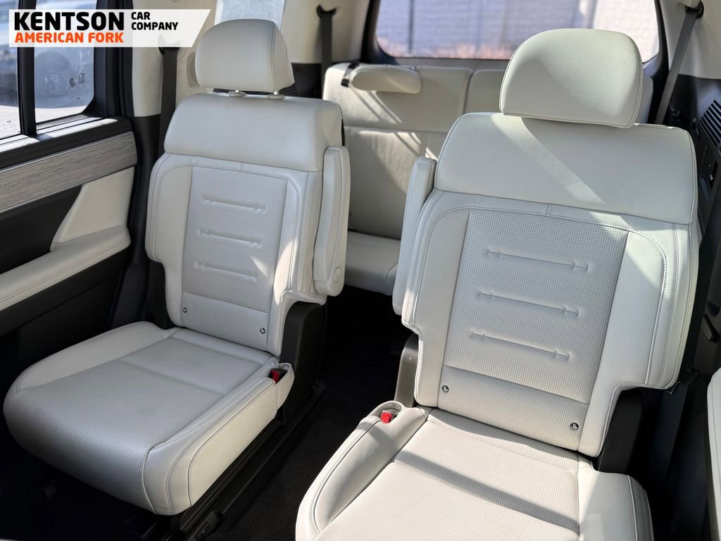 Used 2025 Hyundai Santa Fe Calligraphy image 39