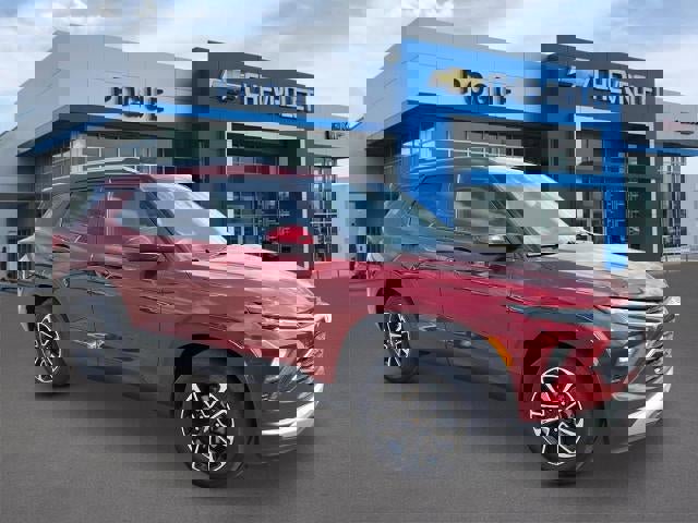 Used 2025 Chevrolet TrailBlazer LT w/ LT Cold Weather Package image 1