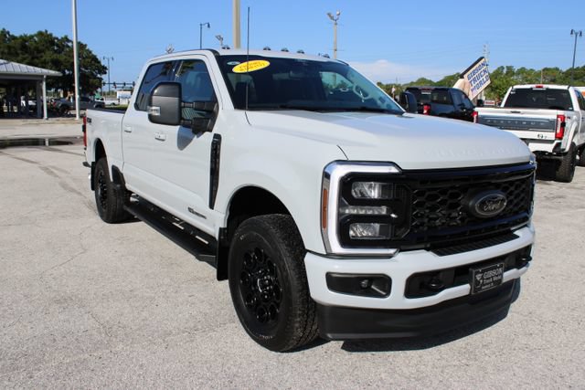 Used 2026 Ford F250 Lariat w/ Black Appearance Package AWD/4WD image 15