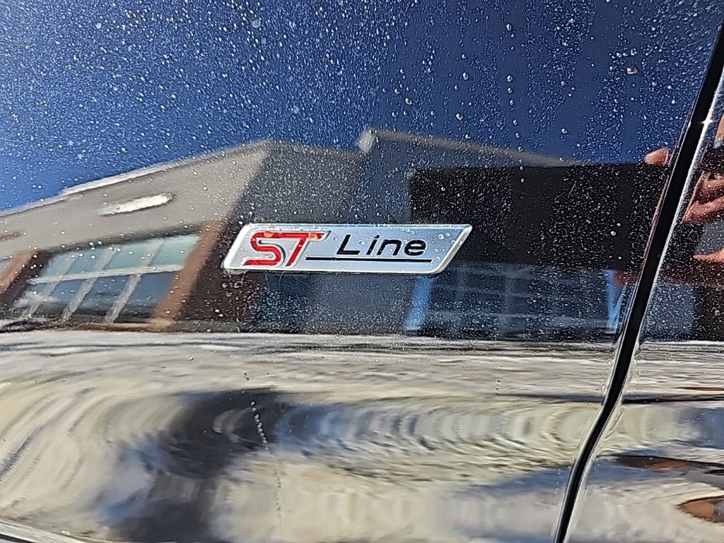 Used 2023 Ford Explorer ST-Line w/ Class IV Trailer Tow Package image 18