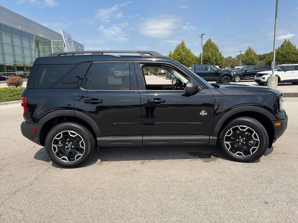 Used 2025 Ford Bronco Sport Outer Banks w/ Outer Banks Tech Package+ AWD/4WD image 8