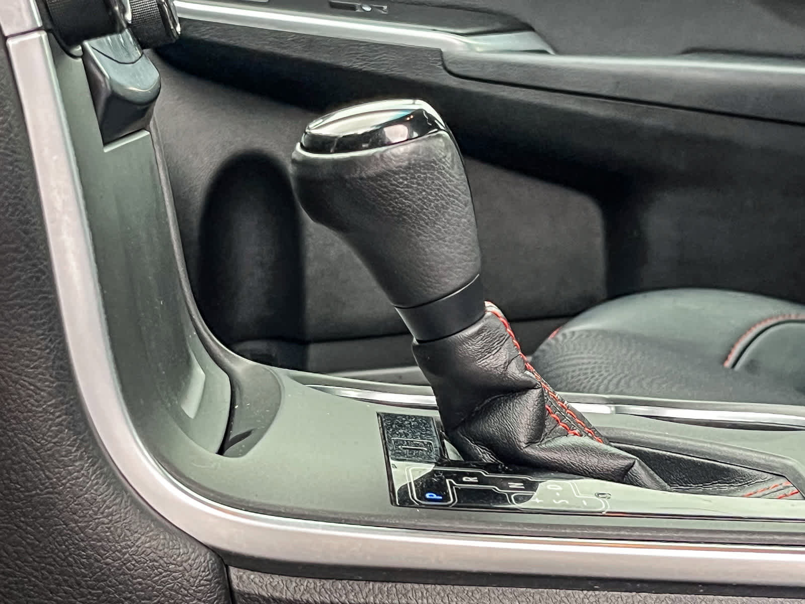 Used 2017 Toyota Camry SE image 22