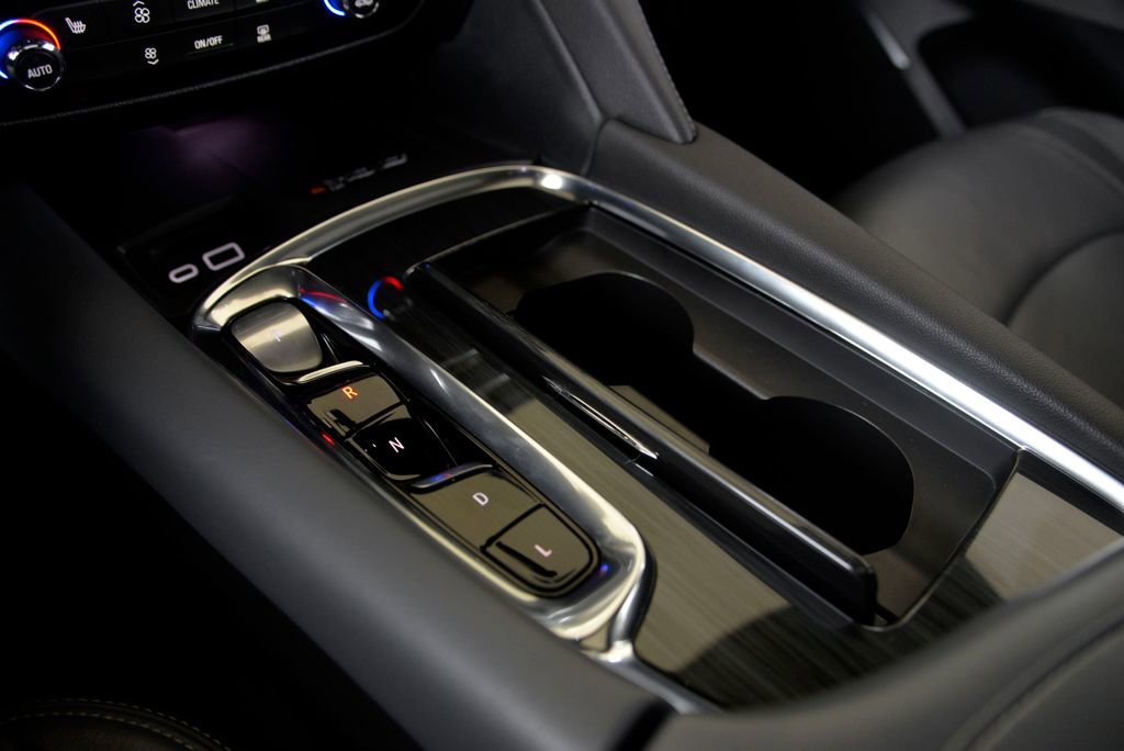 Used 2024 Buick Enclave Essence w/ Experience Buick Package image 25