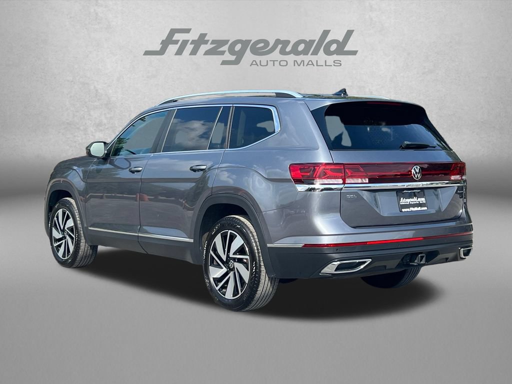 Used 2024 Volkswagen Atlas SEL AWD/4WD image 9