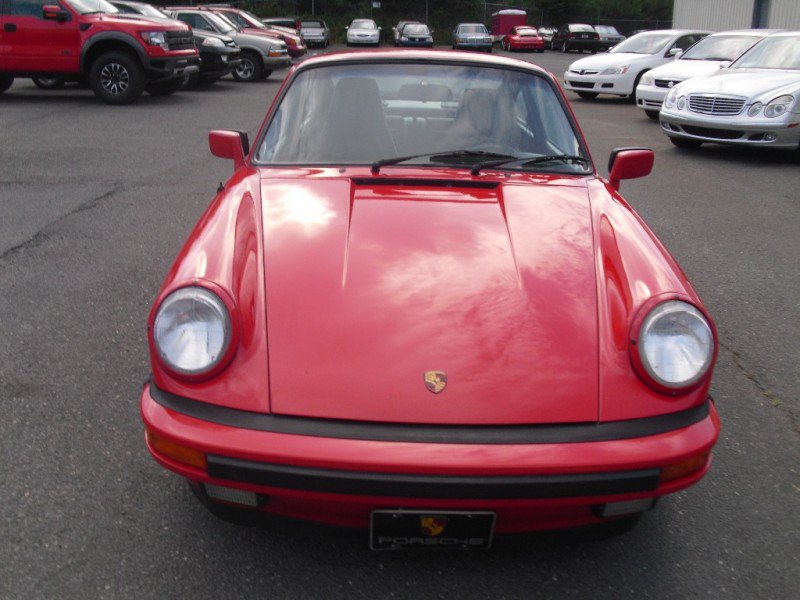 Used 1988 Porsche 911 Carrera RWD image 22