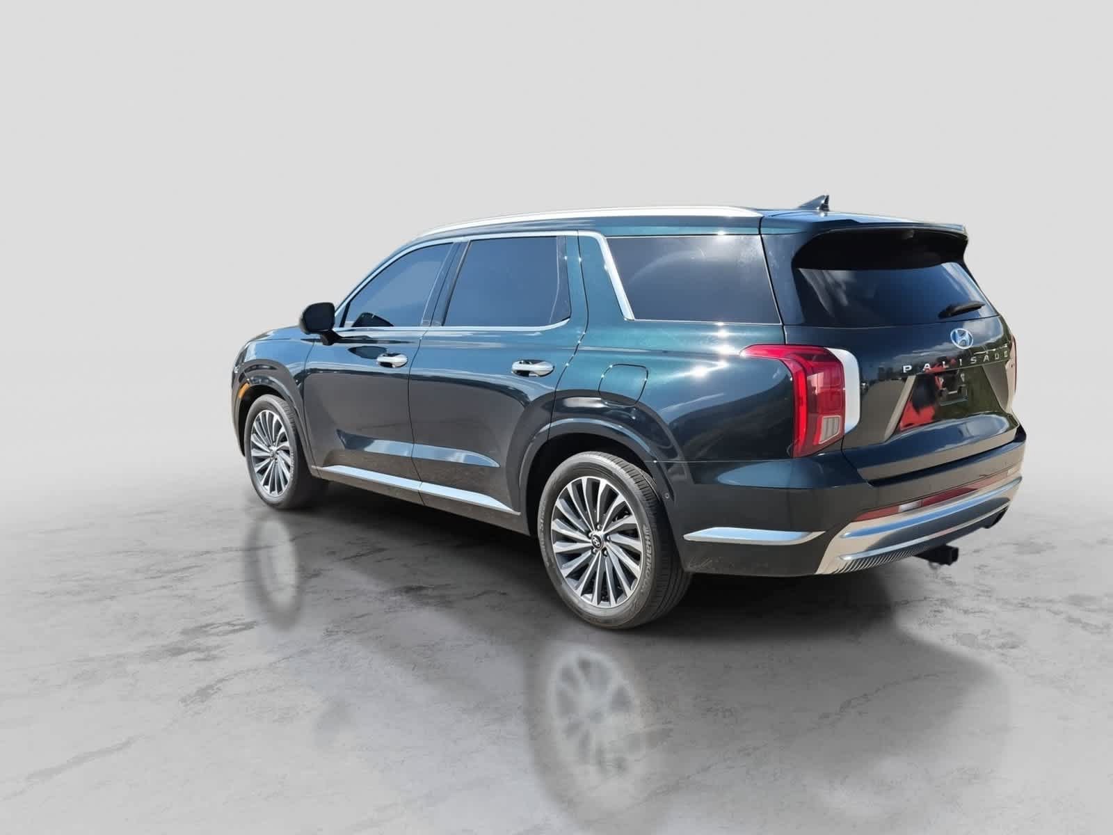 Used 2024 Hyundai Palisade Calligraphy AWD/4WD image 6