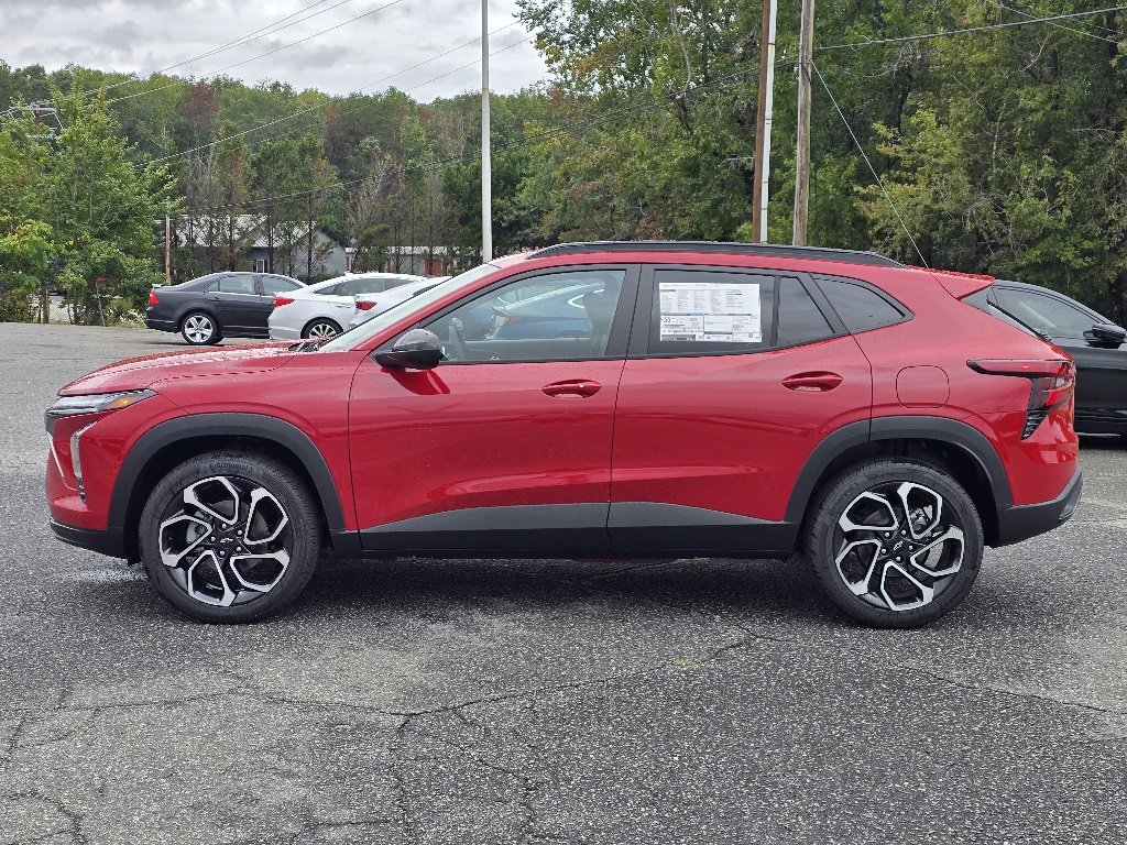 New 2026 Chevrolet Trax RS w/ Sunroof Package image 18