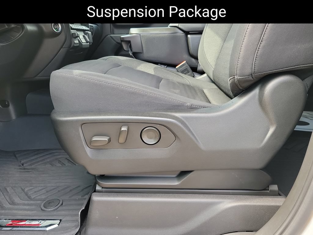 Used 2024 Chevrolet Silverado 2500 Custom w/ Custom Value Package AWD/4WD image 14