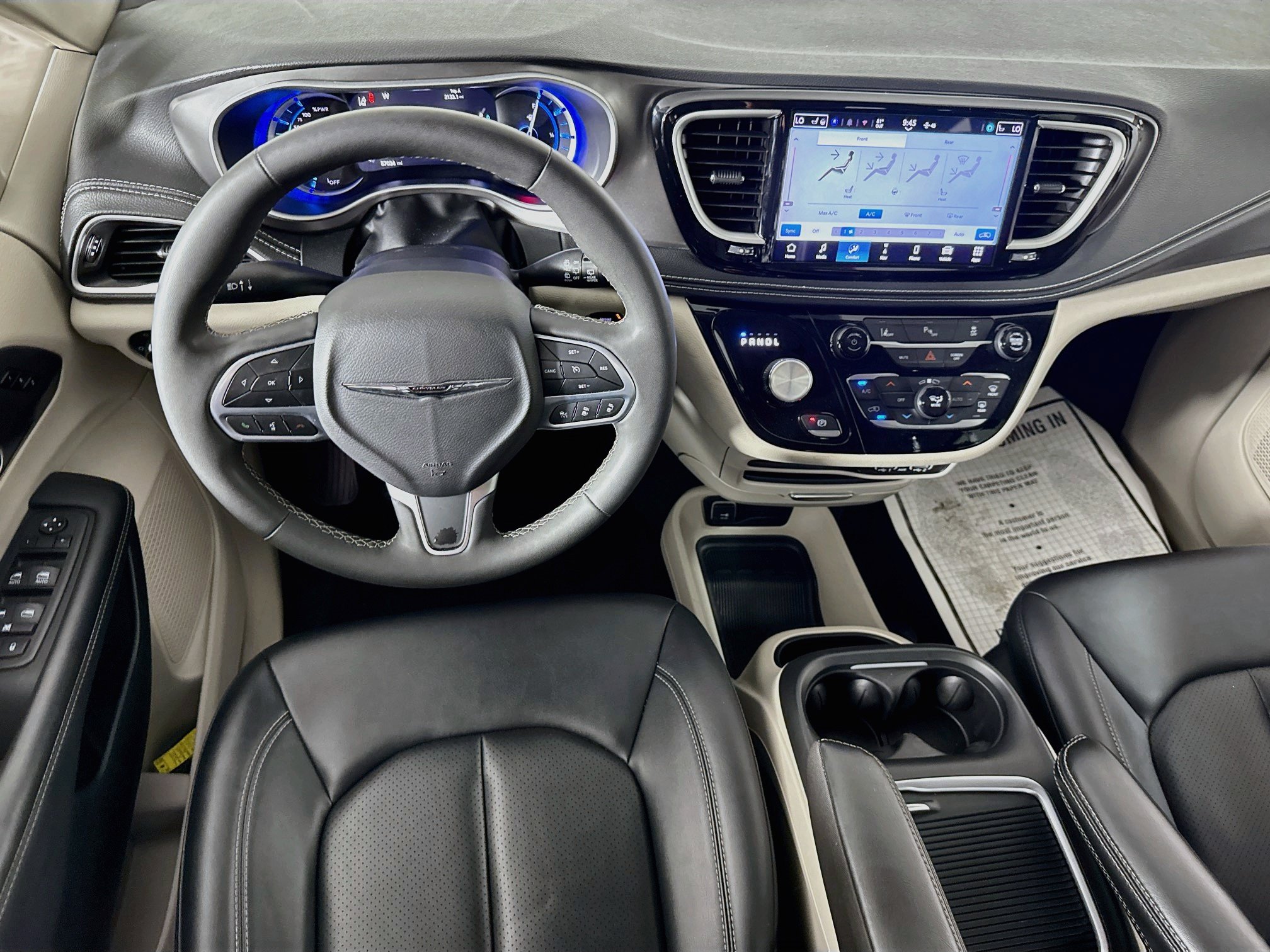 Used 2024 Chrysler Pacifica Limited FWD image 27