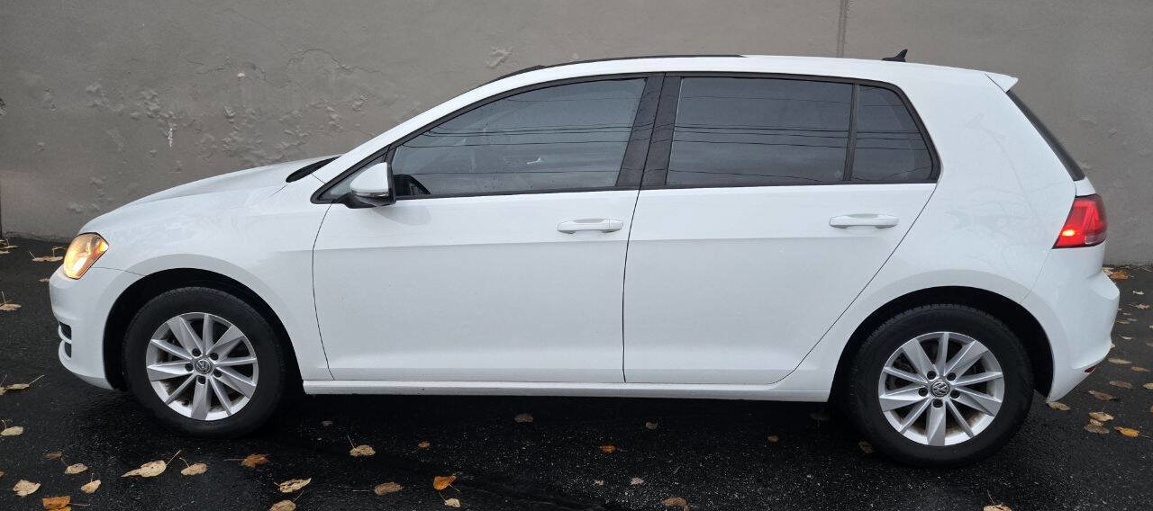 Used 2016 Volkswagen Golf S image 8