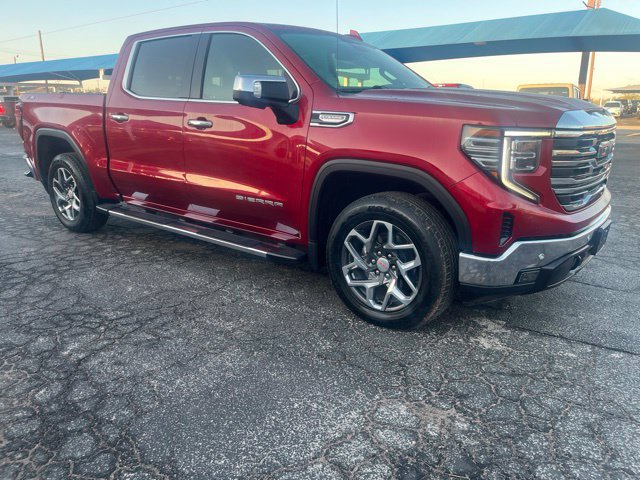 Used 2024 GMC Sierra 1500 SLT AWD/4WD image 3
