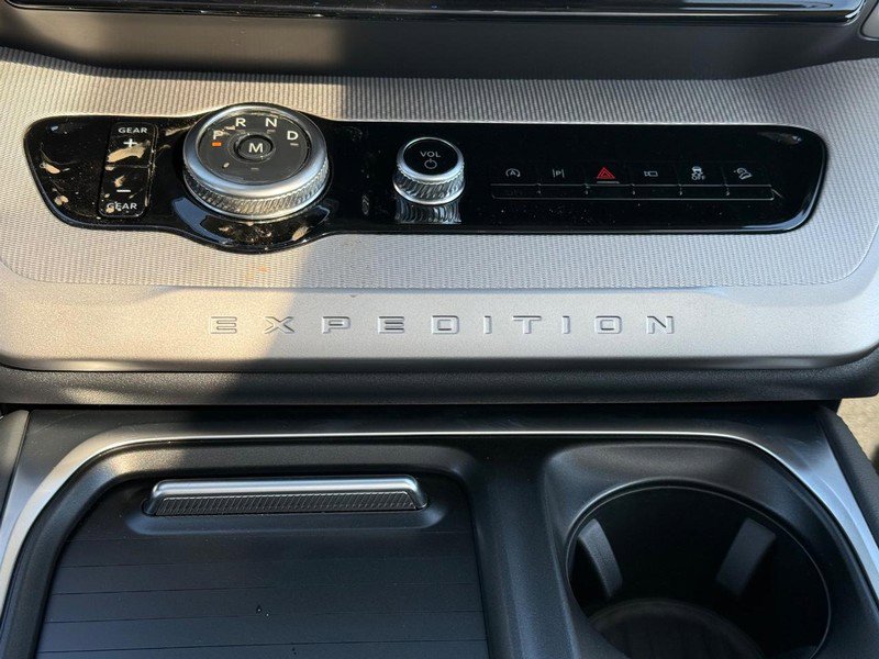 New 2026 Ford Expedition Max Active image 22
