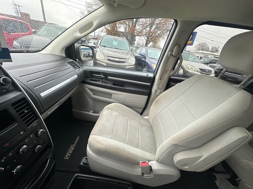 Used 2008 Dodge Grand Caravan SXT image 20
