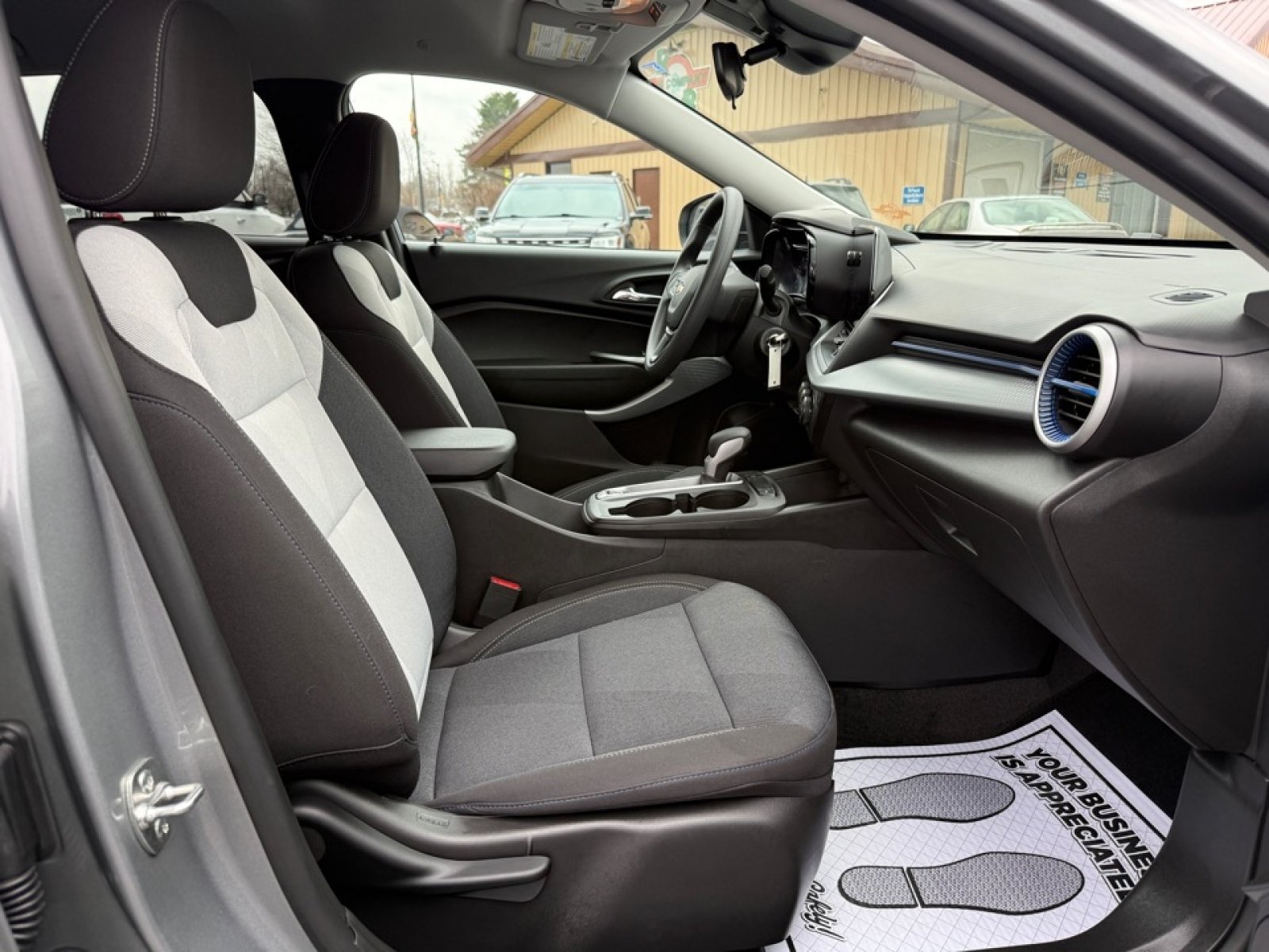 Used 2026 Chevrolet Trax LS w/ Driver Confidence Package FWD image 22