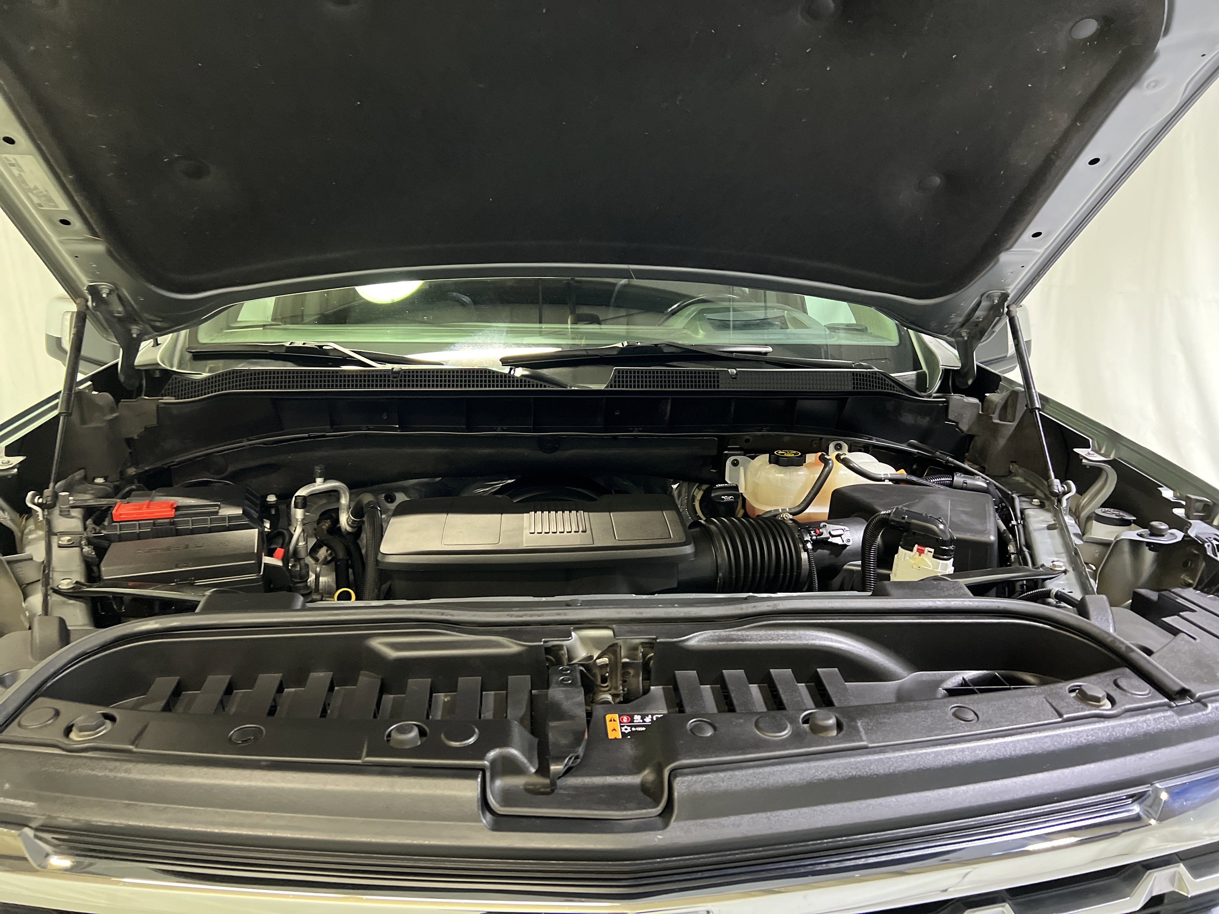 Used 2023 Chevrolet Silverado 1500 LTZ w/ LTZ Premium Package image 15