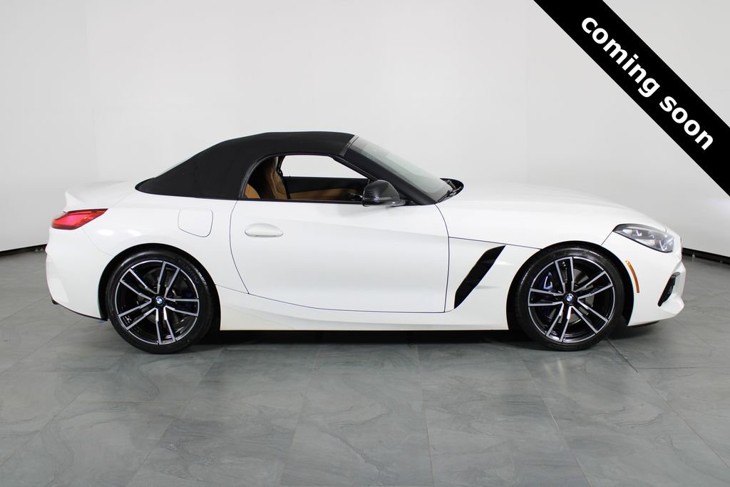Used 2020 BMW Z4 M40i w/ Executive Package image 10
