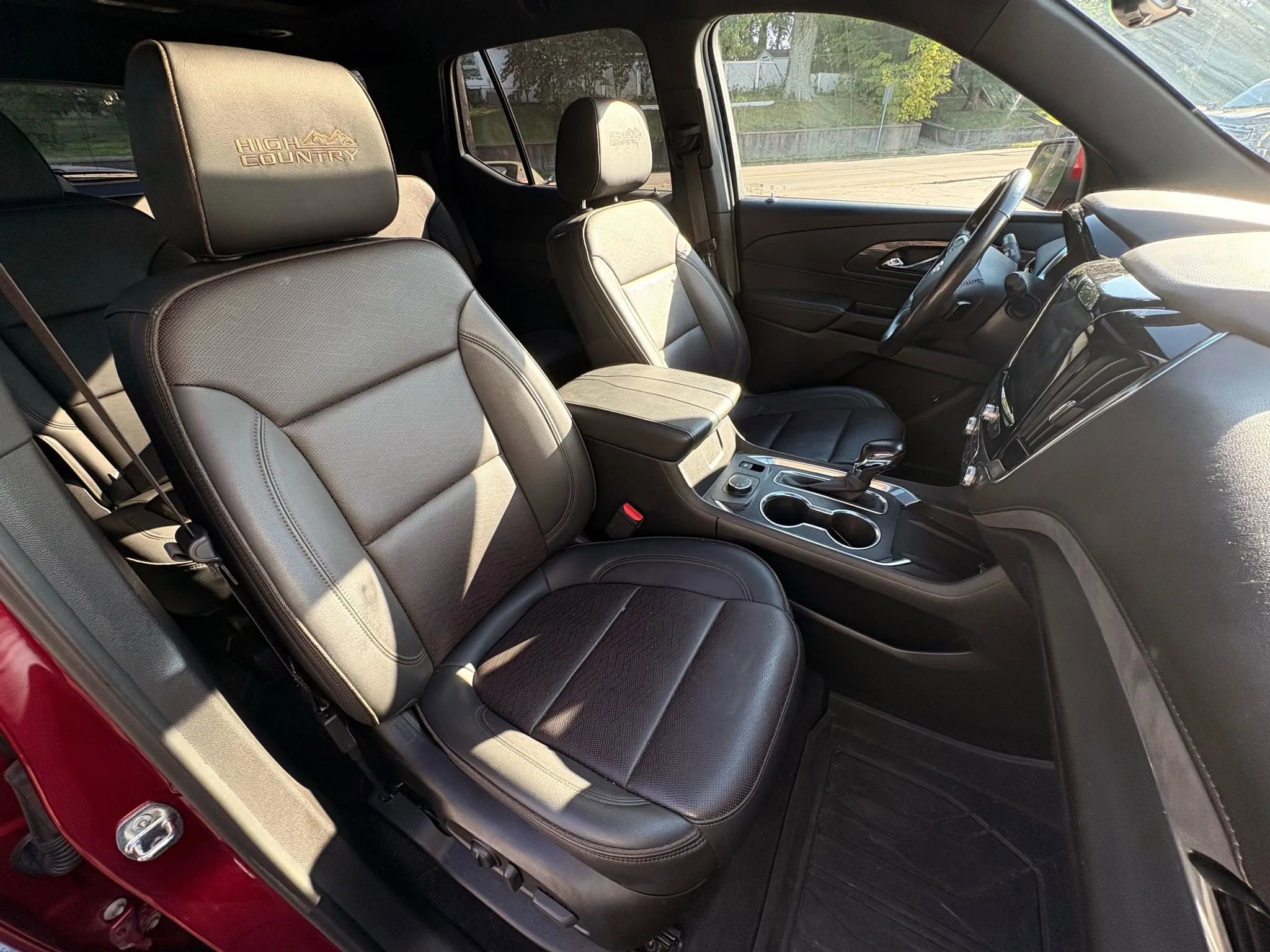 Used 2022 Chevrolet Traverse High Country w/ LPO, Floor Liner Package image 24