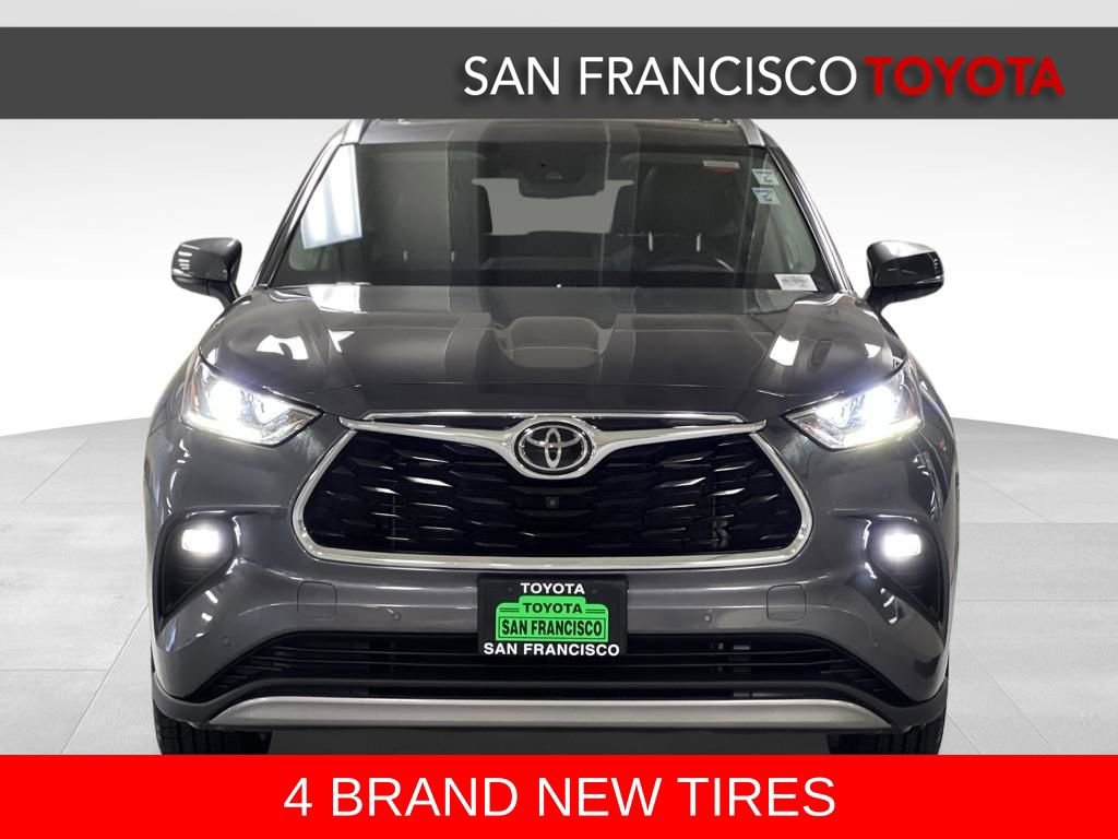 Used 2022 Toyota Highlander Platinum image 8