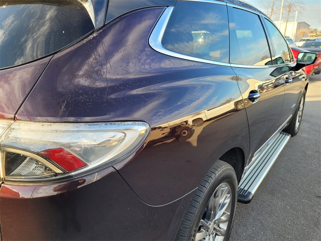 Used 2022 Buick Enclave Avenir w/ Avenir Technology Package image 7