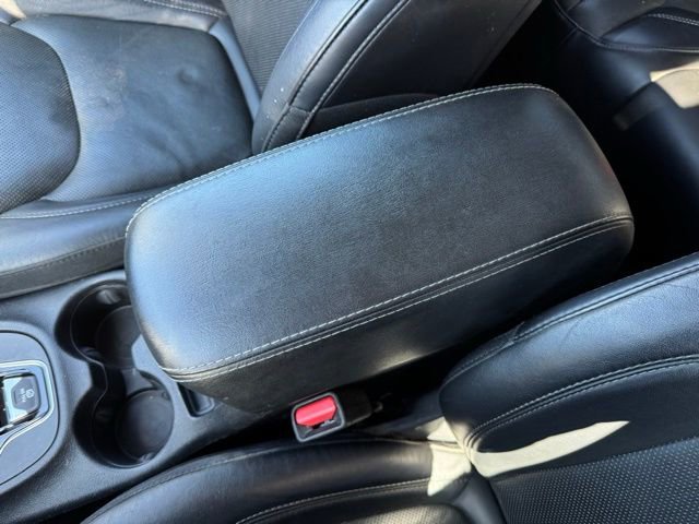 Used 2019 Jeep Cherokee Limited image 18