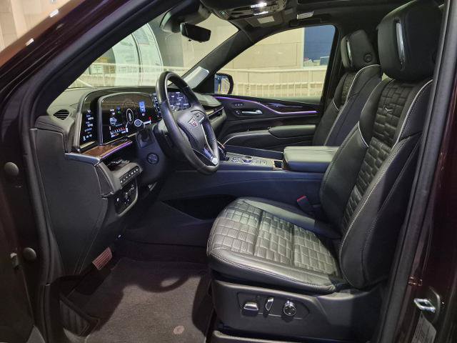 Certified 2023 Cadillac Escalade ESV Sport Platinum AWD/4WD image 16