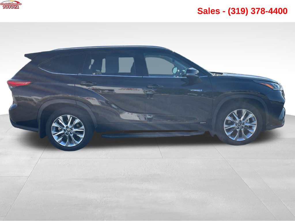 Certified 2021 Toyota Highlander Limited AWD/4WD image 9