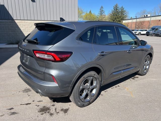 Used 2024 Ford Escape ST-Line Select w/ Tech Pack #1 AWD/4WD image 5