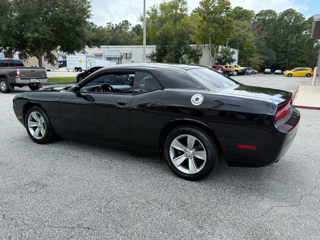 Used 2011 Dodge Challenger image 3