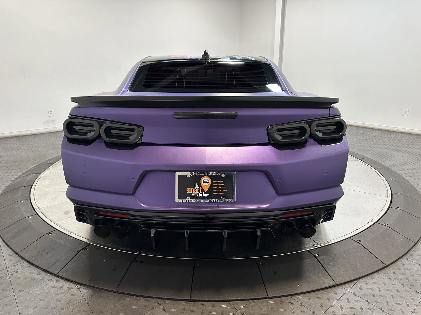 Used 2024 Chevrolet Camaro LT RWD image 11