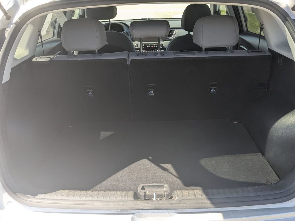Used 2019 Kia Niro LX FWD image 25