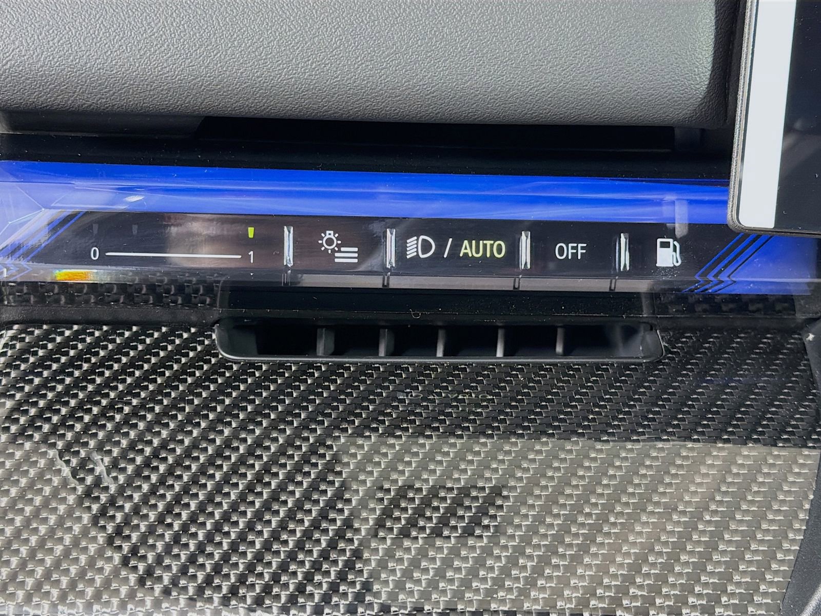 New 2026 BMW M5 w/ Carbon Package AWD/4WD image 11