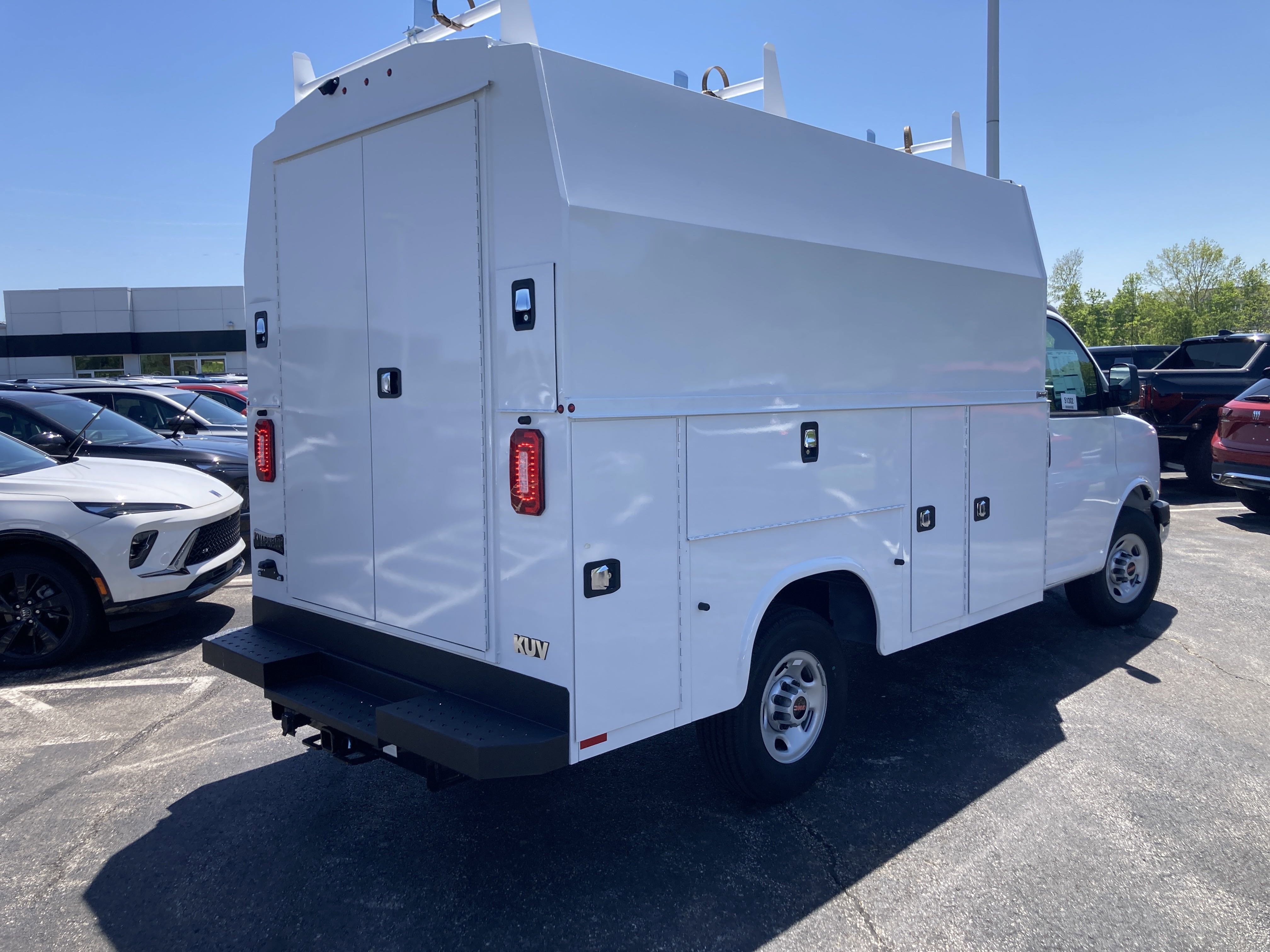 New 2024 GMC Savana 3500 w/ Power Convenience Package image 8