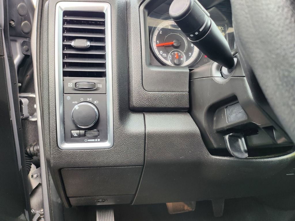 Used 2023 RAM 1500 Classic Warlock image 28