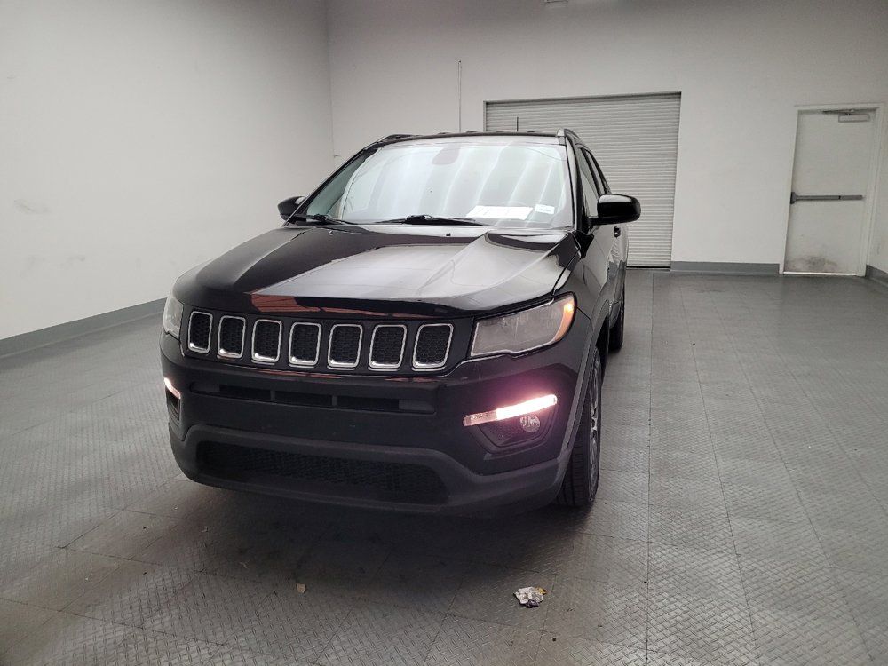 Used 2017 Jeep Compass Latitude w/ Popular Equipment Group AWD/4WD image 15