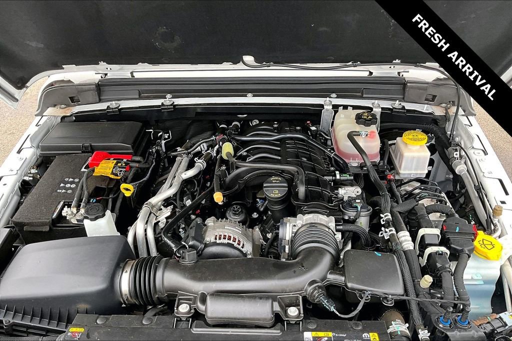 Used 2022 Jeep Gladiator Sport w/ Trailer Tow Package image 29