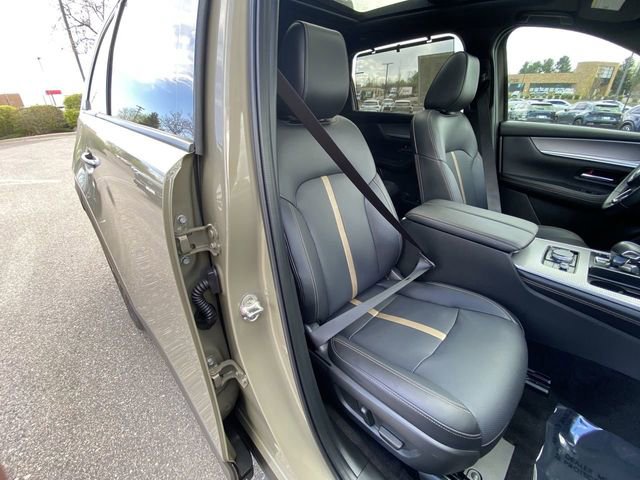 Certified 2025 MAZDA CX-70 Plug-In Hybrid w/ Premium Plus image 29