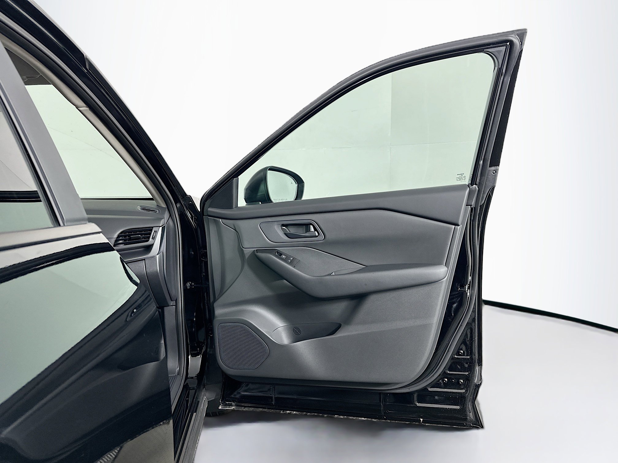 Used 2026 Nissan Rogue S image 31