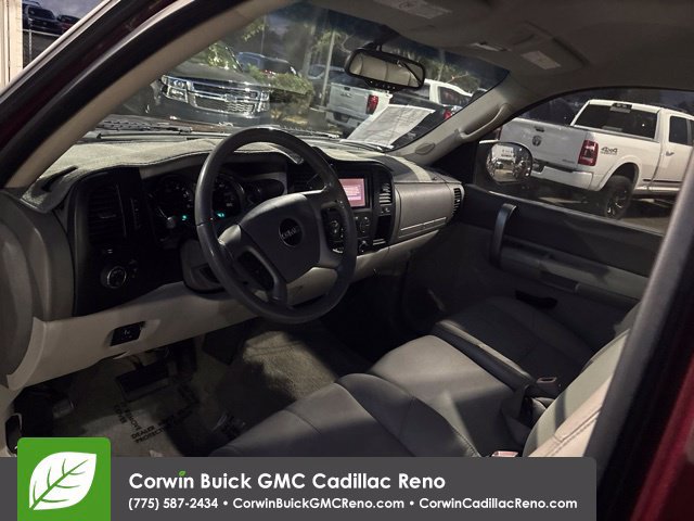 Used 2009 GMC Sierra 2500 SLE w/ Convenience Package AWD/4WD image 10