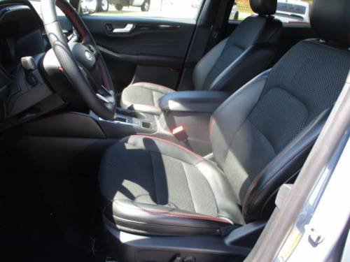 Used 2025 Ford Escape ST-Line w/ Tech Pack #1 image 8