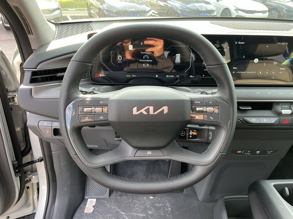 New 2026 Kia EV9 Light image 12