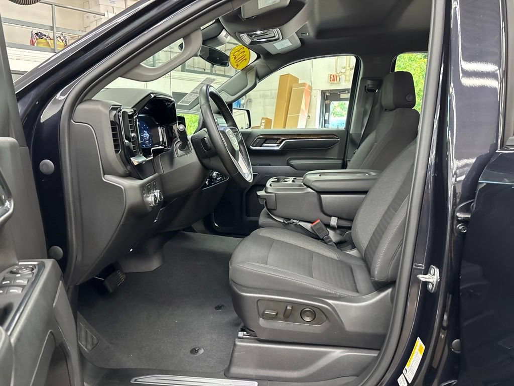 Used 2023 GMC Sierra 1500 Elevation AWD/4WD image 16