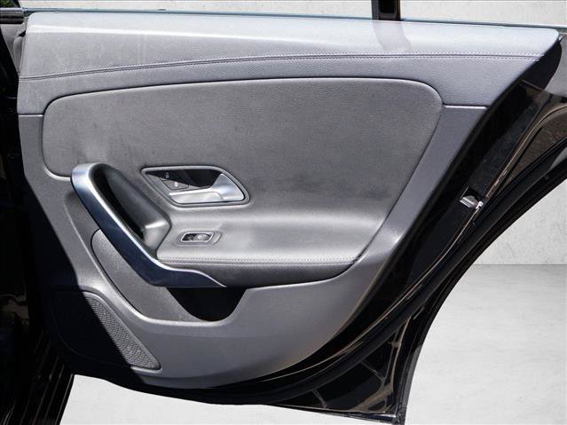Used 2021 Mercedes-Benz CLA 250 image 26