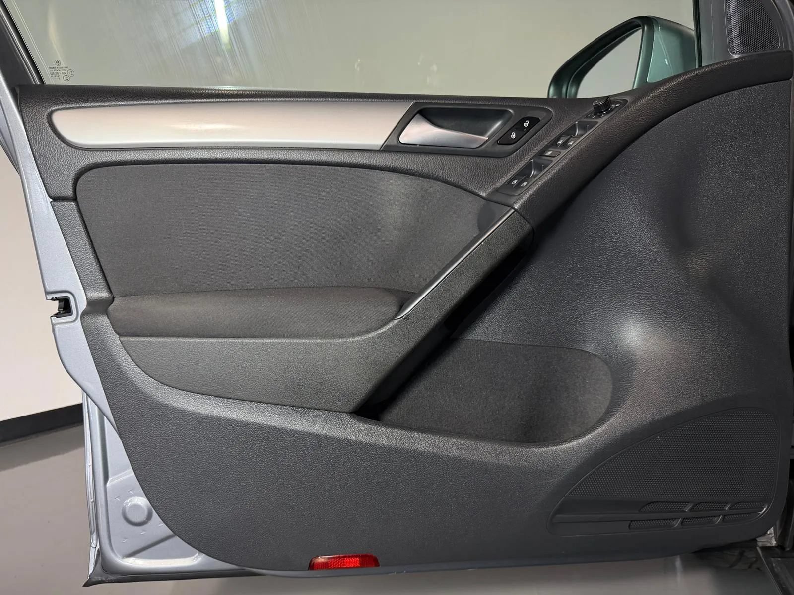 Used 2014 Volkswagen Golf TDI FWD image 23